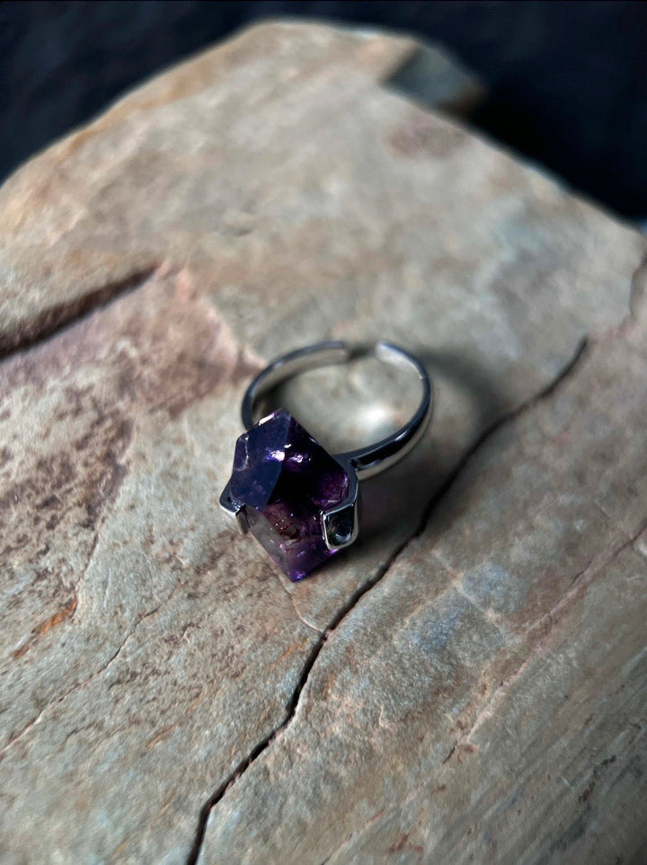 The Ring Of Wisdom｜Super Seven Amethyst with Red Inclusions Hidden Mountain - Manifest Your Dreams & Elevate Your Spirit - GEM Spirit - CM - 04 - Amethyst - CRYSTALS - five elements energy